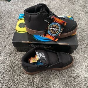 Heelys Black Sneakers with Brown Accents
